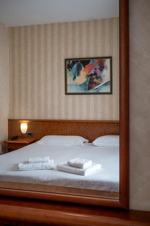 Meditur Hotel Pisa Migliarino Pisano Екстер'єр фото