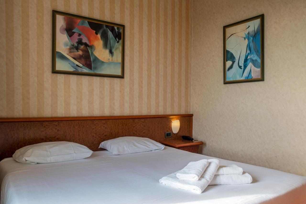 Meditur Hotel Pisa Migliarino Pisano Екстер'єр фото