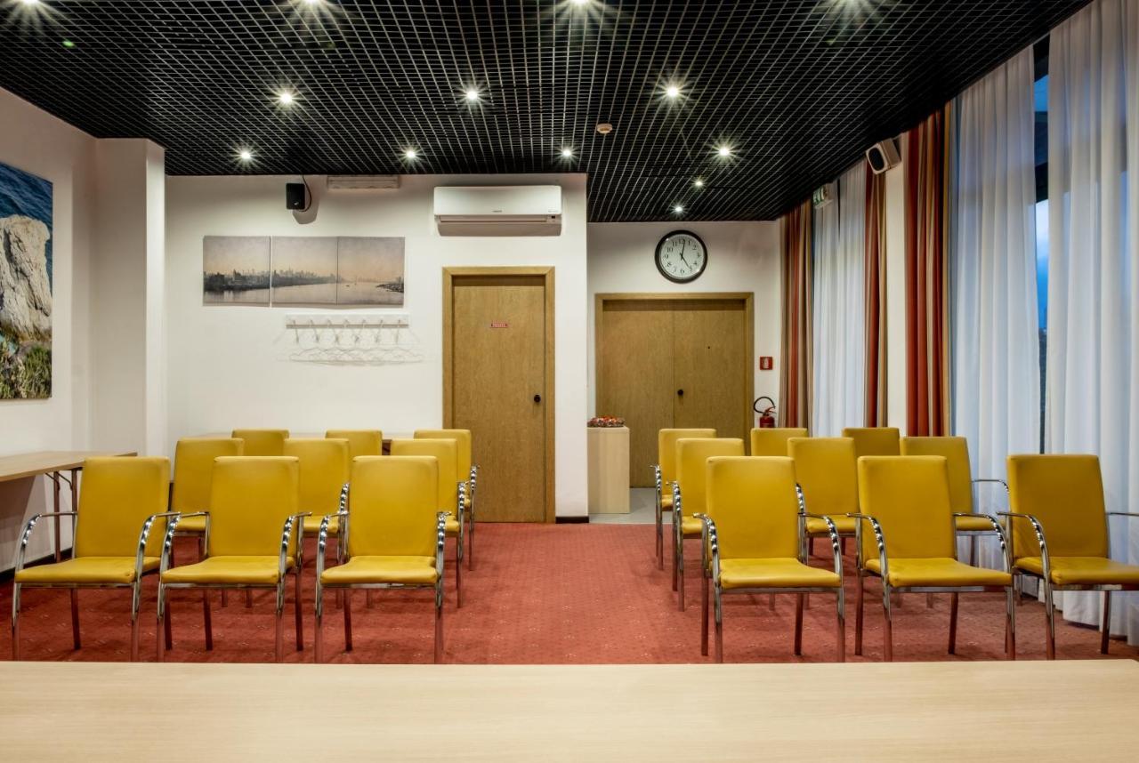 Meditur Hotel Pisa Migliarino Pisano Екстер'єр фото