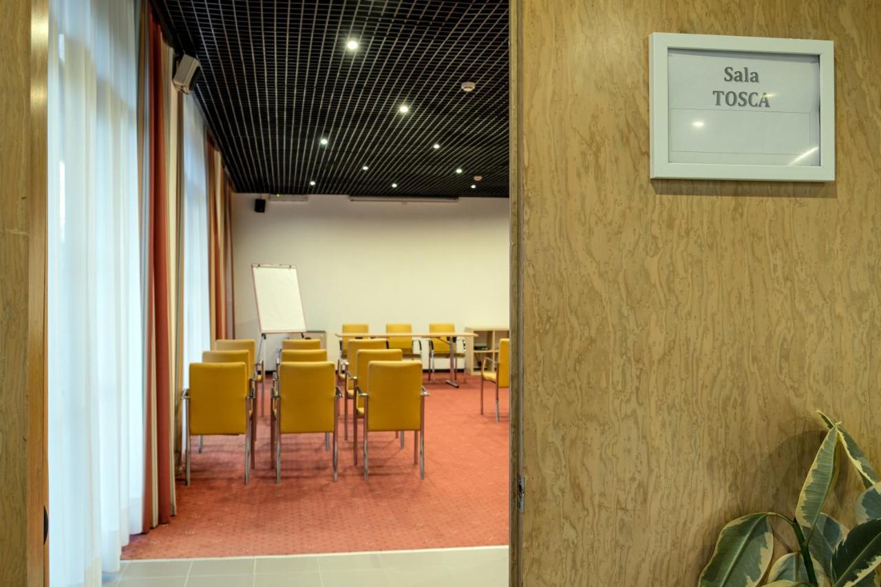 Meditur Hotel Pisa Migliarino Pisano Екстер'єр фото