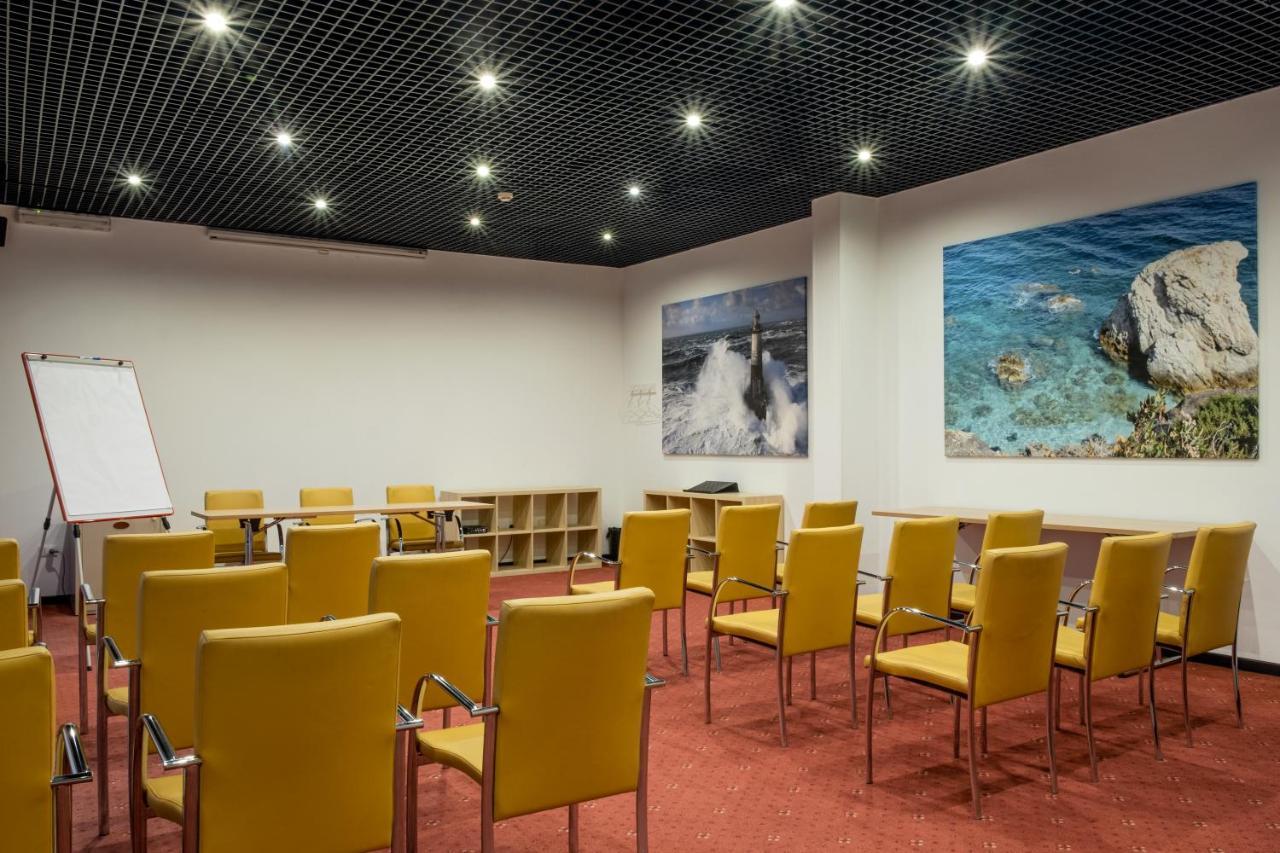 Meditur Hotel Pisa Migliarino Pisano Екстер'єр фото