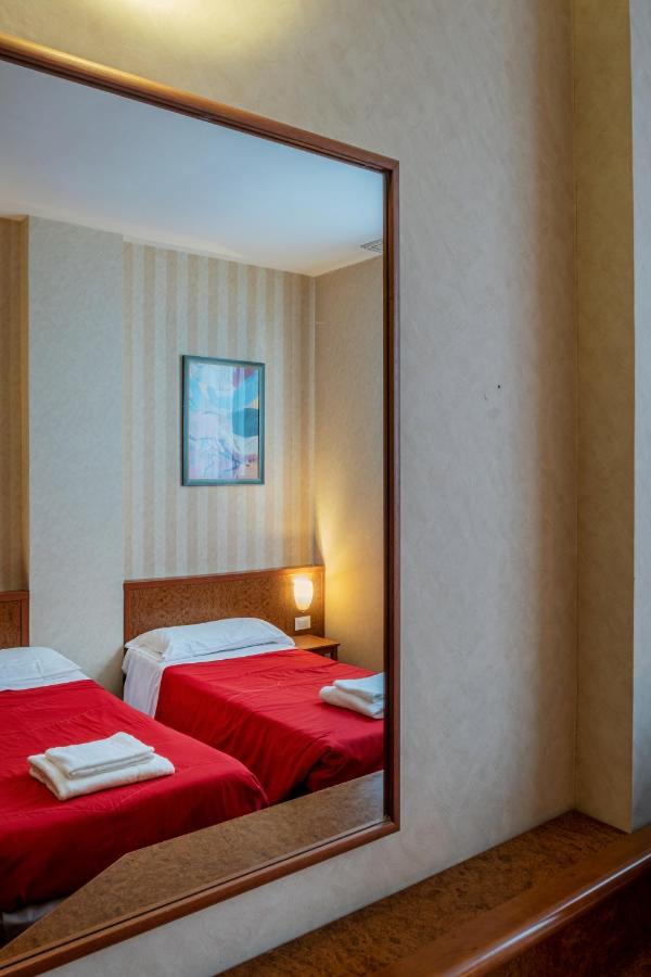 Meditur Hotel Pisa Migliarino Pisano Екстер'єр фото